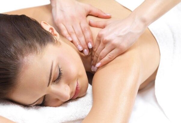 Massage av krageområdet
